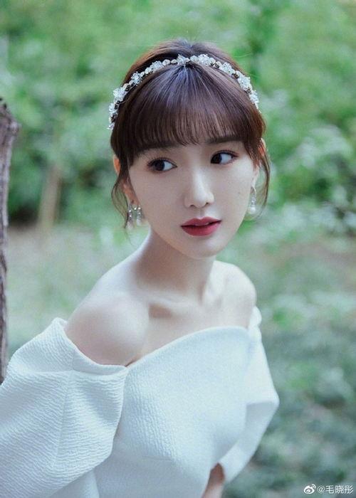 娱乐圈吃瓜爆料毛晓彤,娱乐圈风波中的坚韧与成长  第2张